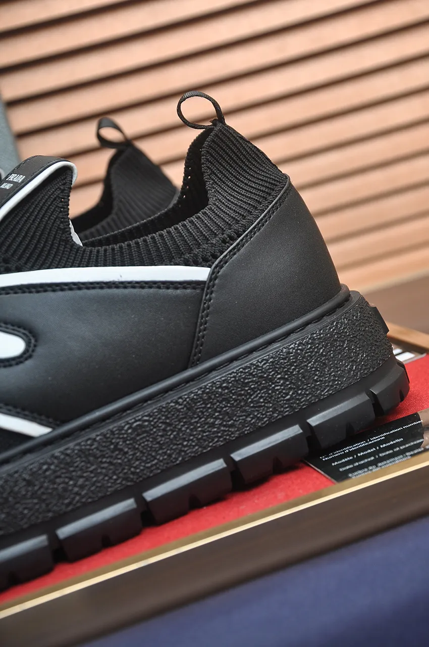 Men's shoes 💰620💶【PRADA】Top original, new season, high quality original goods, top imported calfskin with original imported glue, imported cowhide inside with original cowhide feet, original outsole! Quality guaranteed! Code 38-45 (45 customized)